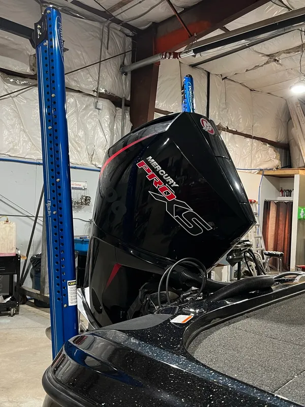 OUTBOARD SERVICE AND REPAIR